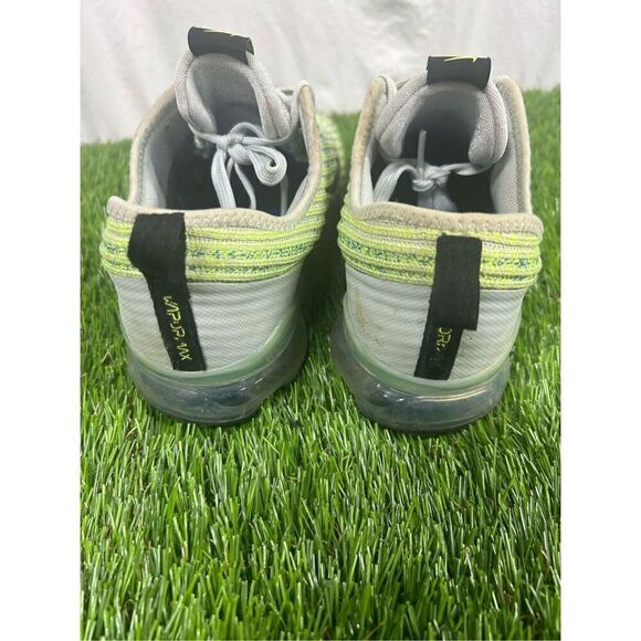 Nike Air VaporMax Flyknit 3 GS Light Silver Volt Size 5.5Y Womens 7 BQ5238-002 - Picture 3 of 9